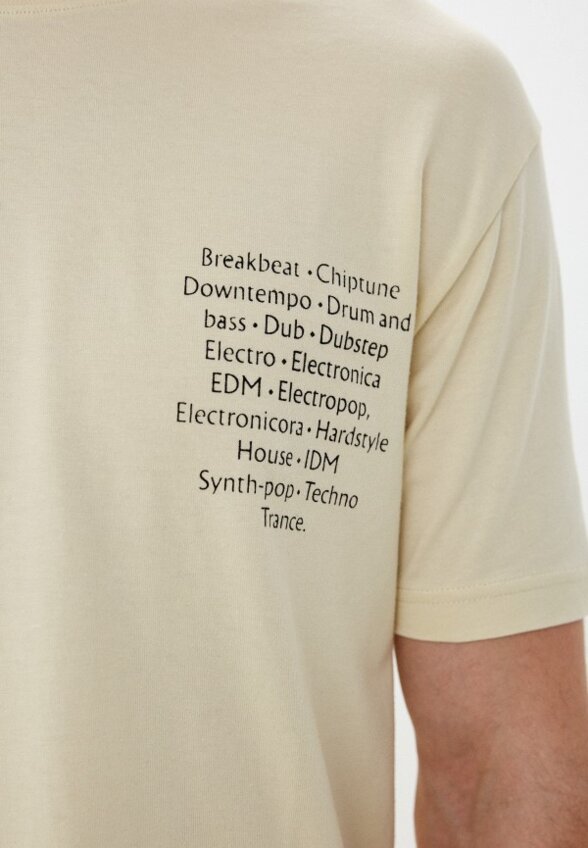 Футболка Chic & Charisma