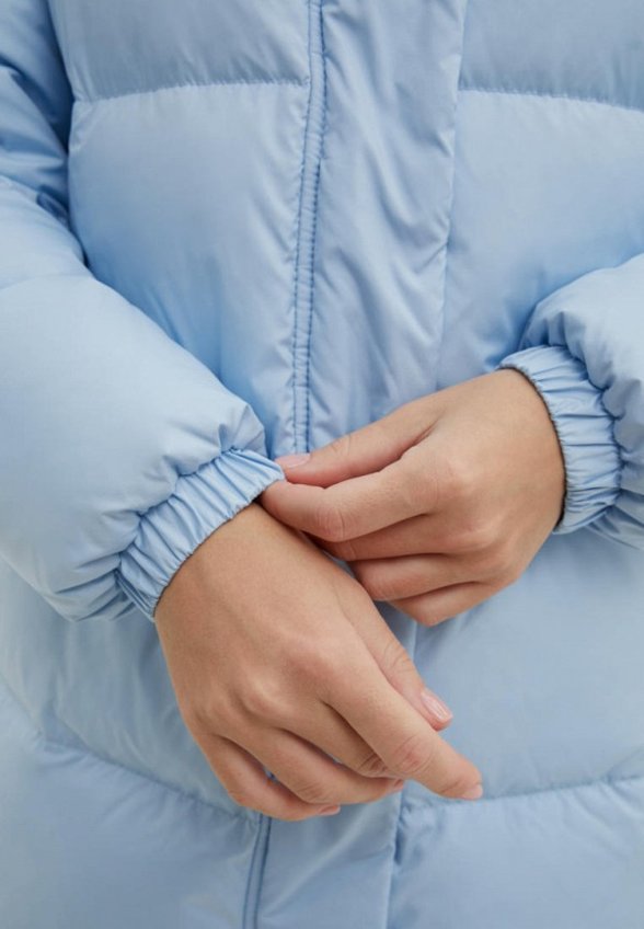 Пуховик Finn Flare