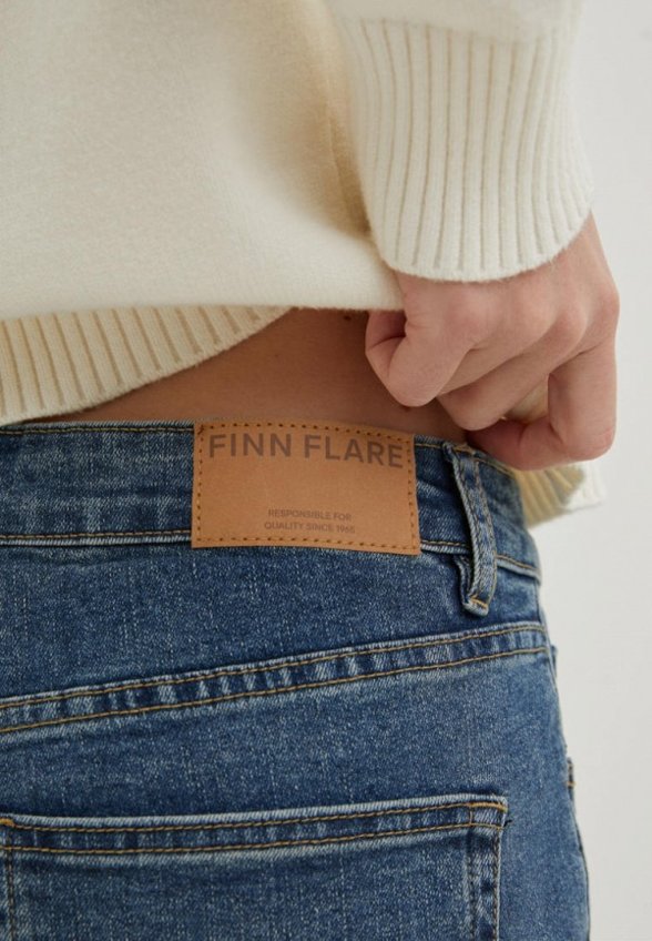 Джинсы Finn Flare
