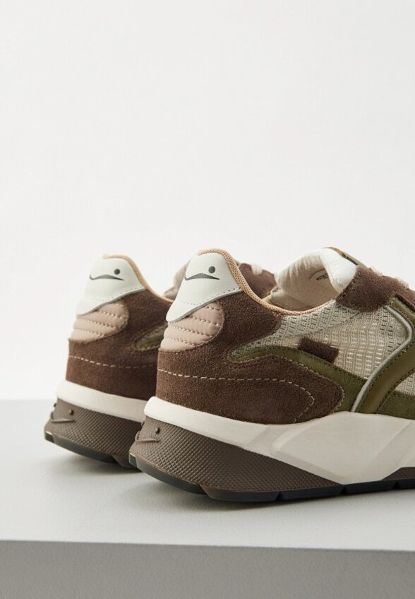 Кроссовки Voile Blanche