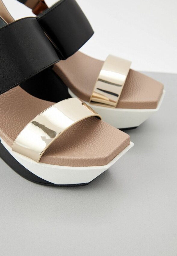 Босоножки United Nude