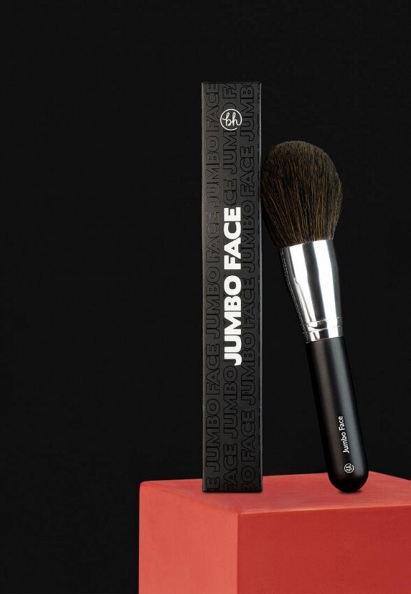 Кисть для лица BH Cosmetics