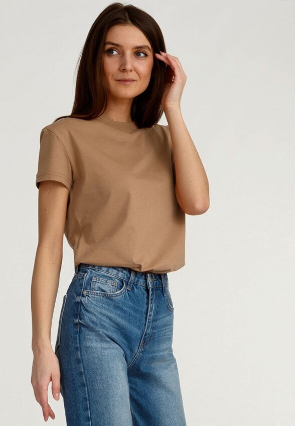 Футболка Апрель