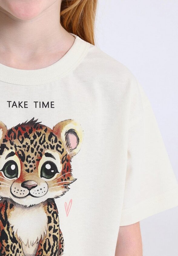 Футболка Апрель