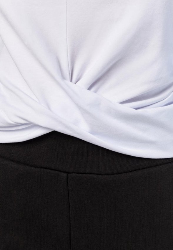 Лонгслив Lezzarine