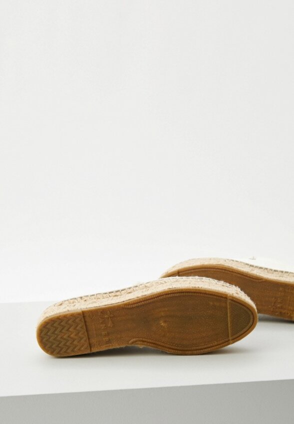 Эспадрильи Manebi