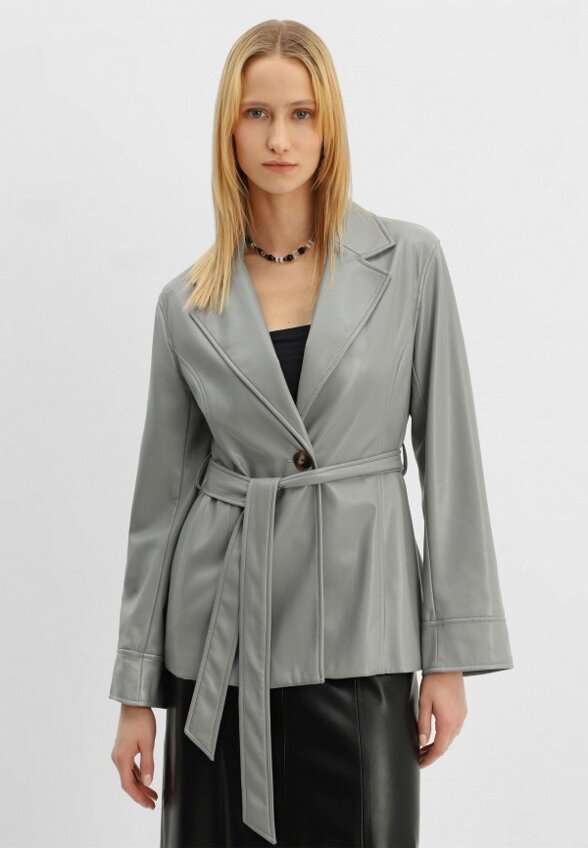 Куртка кожаная Passegiata