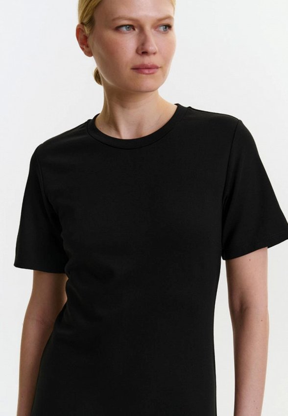 Платье Daisyknit