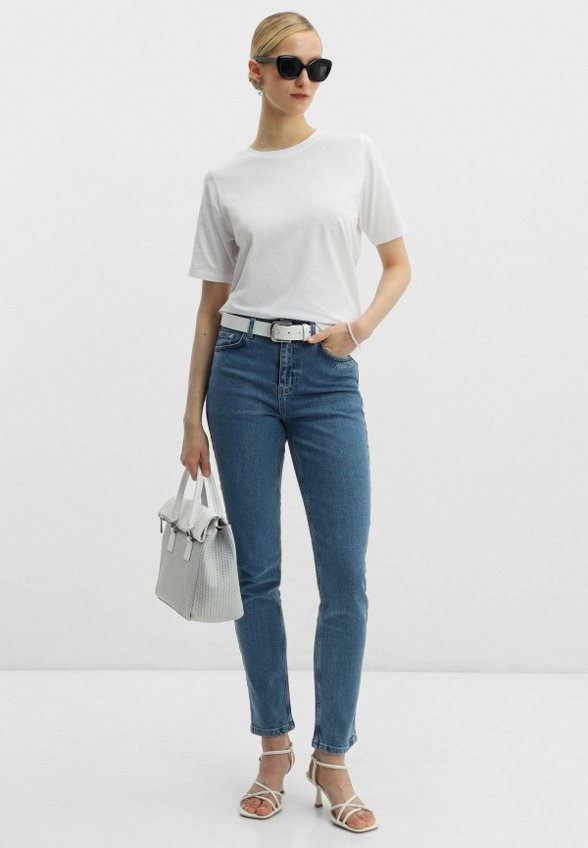 Футболка Nominee