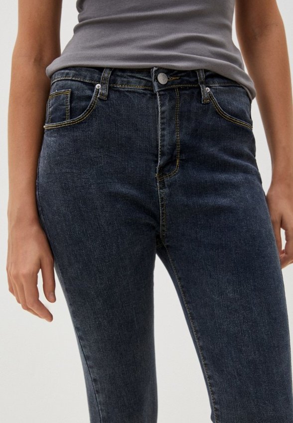 Джинсы Vitacci