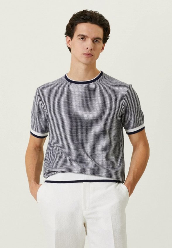 Джемпер NetWork