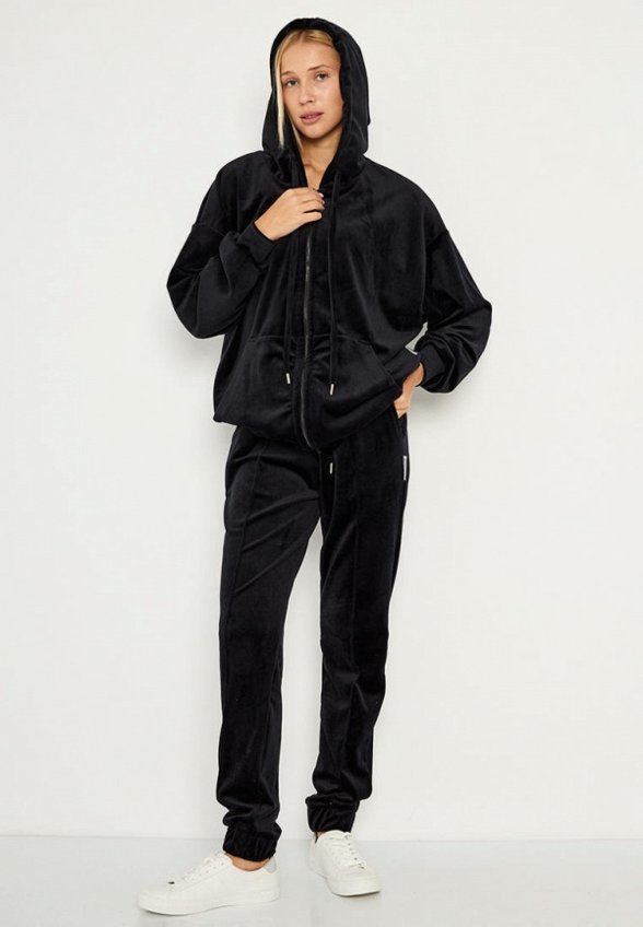 Костюм спортивный Jam8