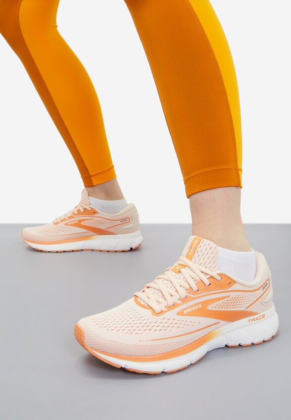 Кроссовки женские Brooks TRace 2, Оранжевый