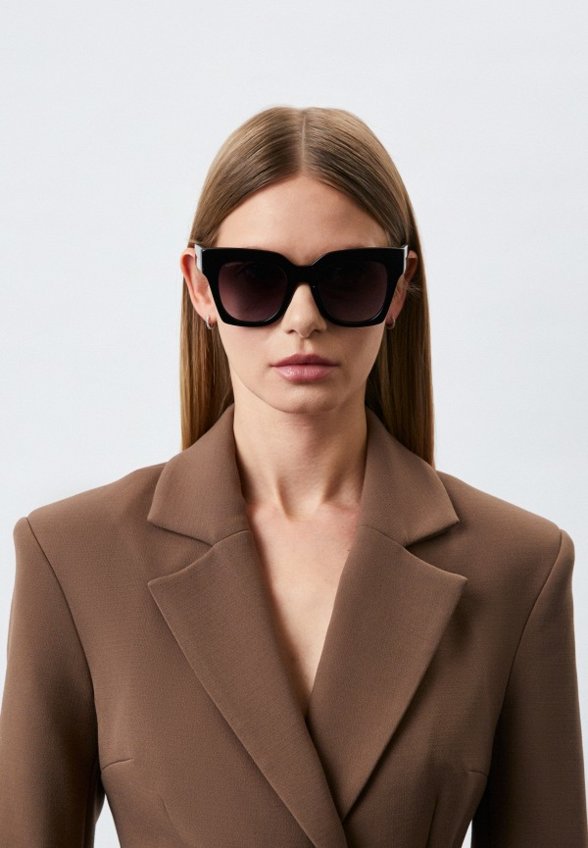 Очки солнцезащитные Burberry