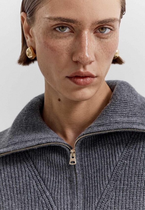 Свитер Charuel