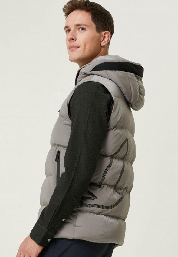 Жилет утепленный Club