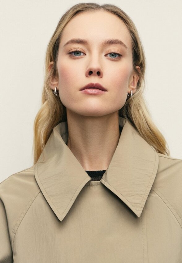 Ветровка Zarina