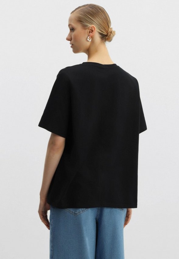 Футболка Calin Doux