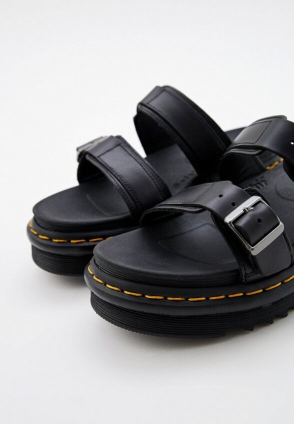 Сабо Dr. Martens