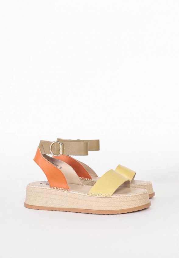 Босоножки Gut