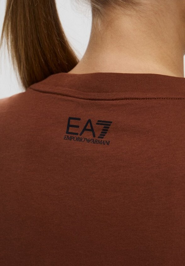 Футболка EA7