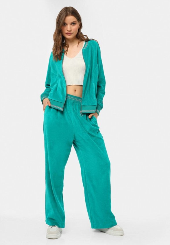 Брюки спортивные Pais