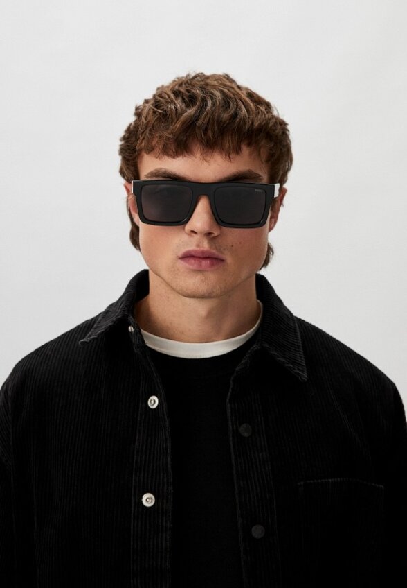 Очки солнцезащитные Hugo