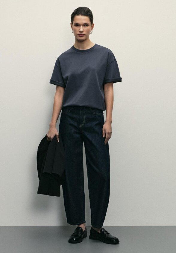 Футболка Zarina