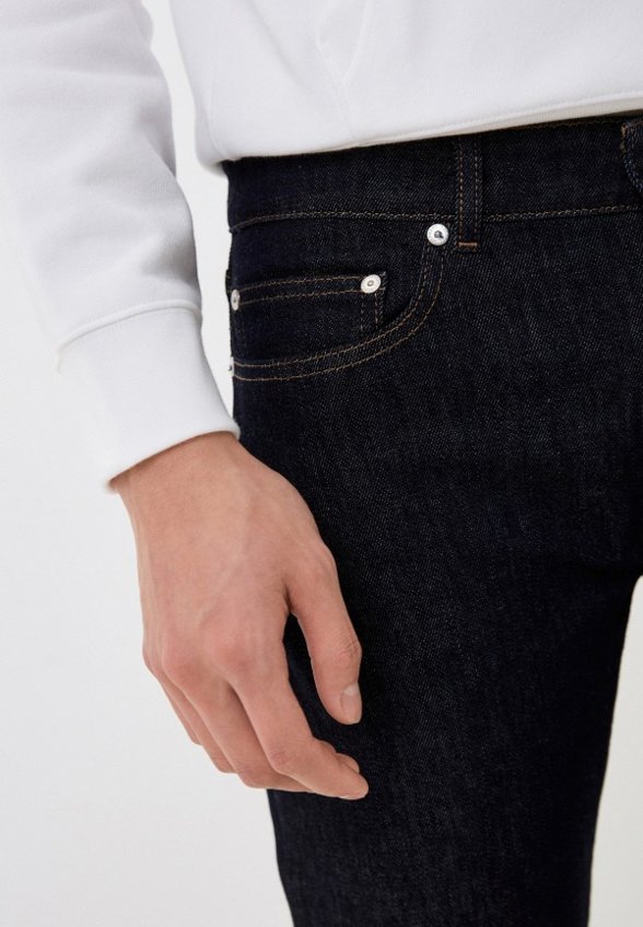 Джинсы Lacoste