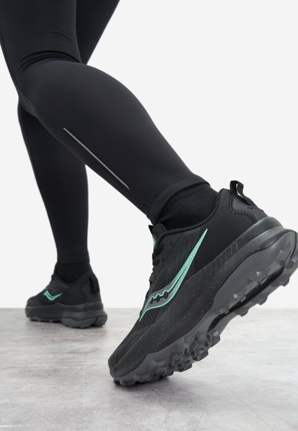 Кроссовки женские Saucony Blaze Tr, Черный