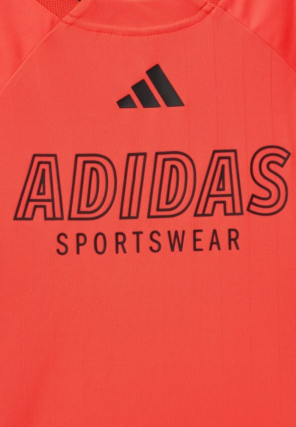 Футболка adidas