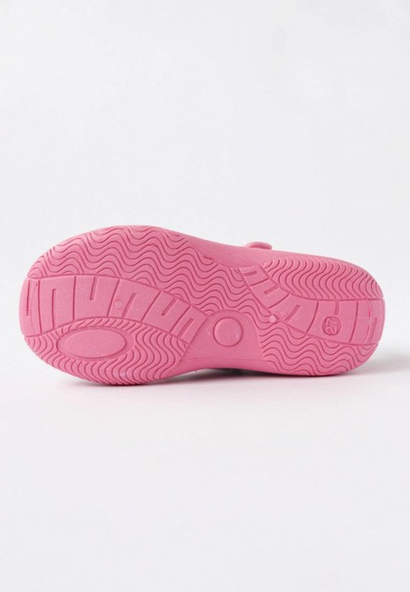 Сандалии Tikkago