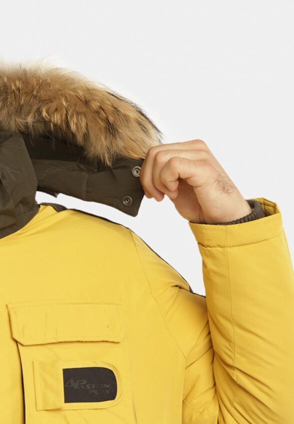 Куртка утепленная A Passion Play