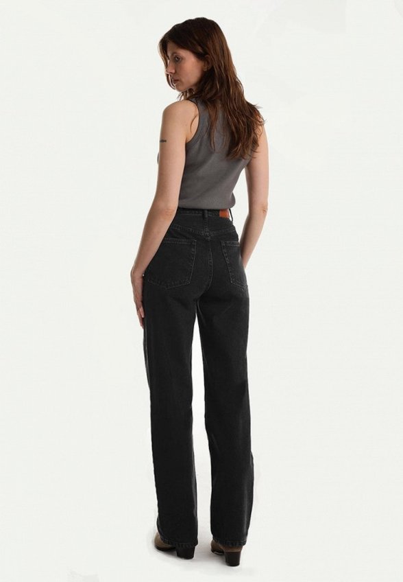 Джинсы Bstatement