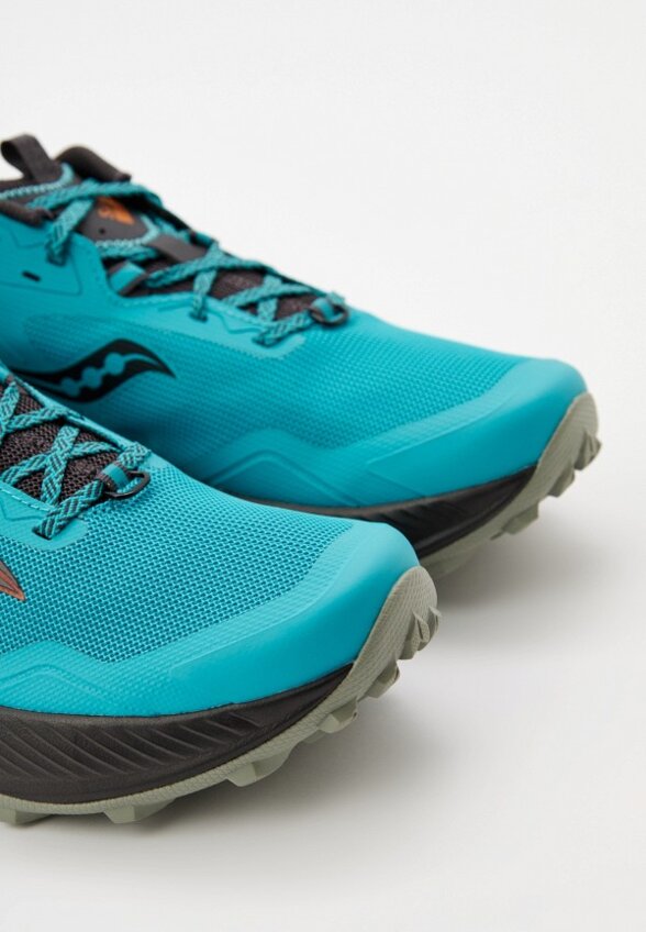 Кроссовки Saucony