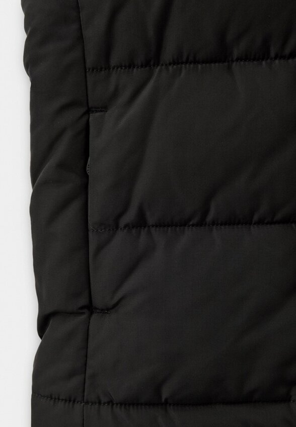 Жилет утепленный Lyle & Scott