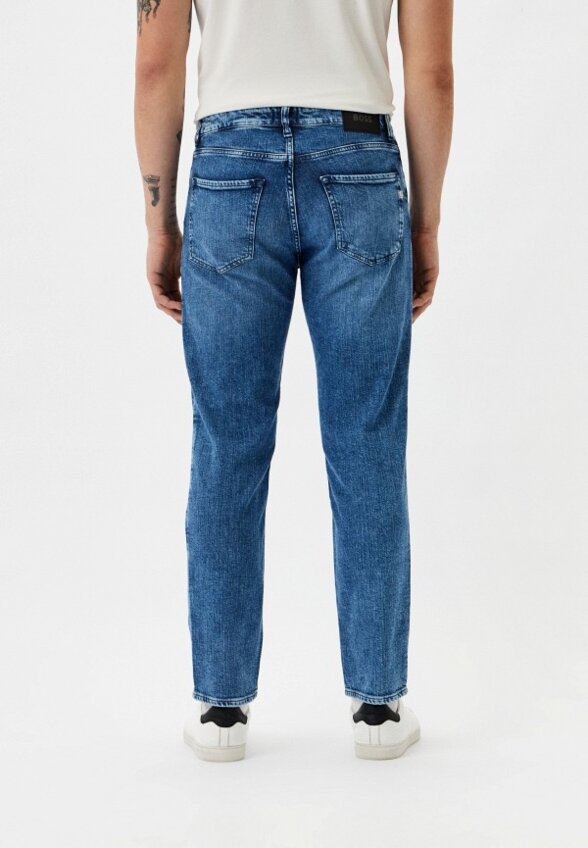 Джинсы Boss