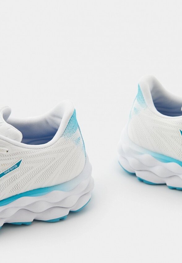 Кроссовки Mizuno
