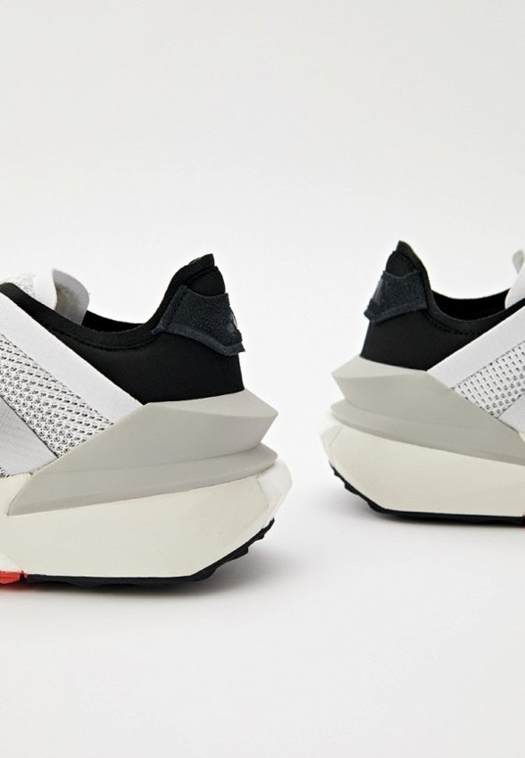 Кроссовки adidas