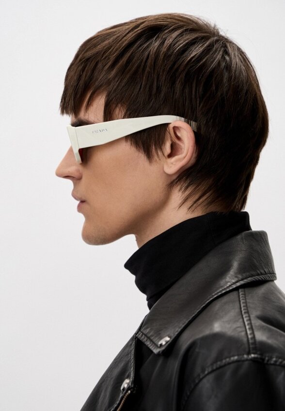 Очки солнцезащитные Prada