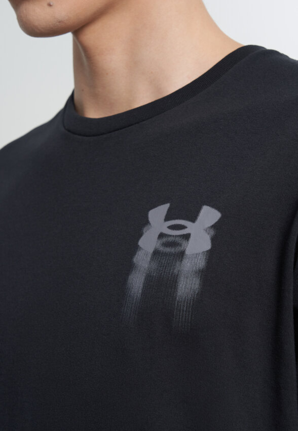 Футболка мужская Under Armour Blur Logo, Черный