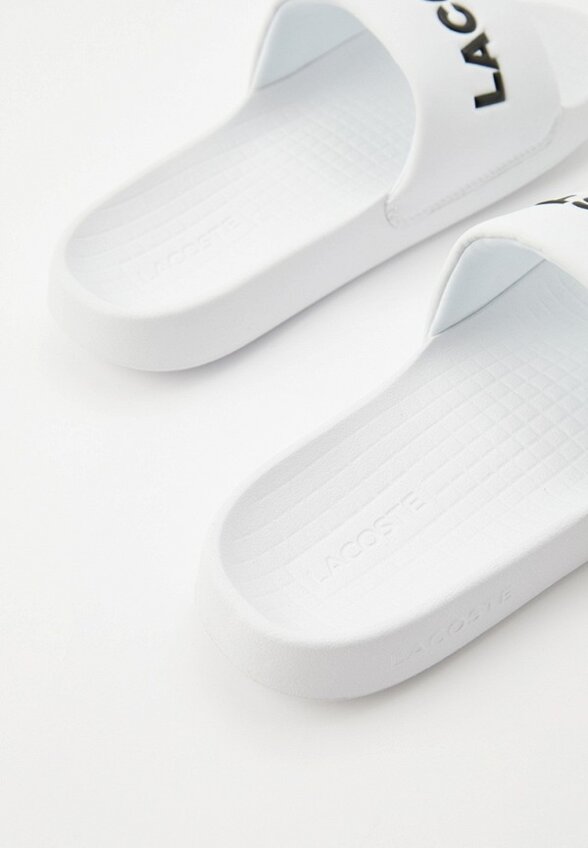 Сланцы Lacoste