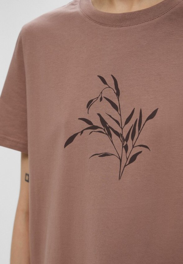 Футболка Zarina