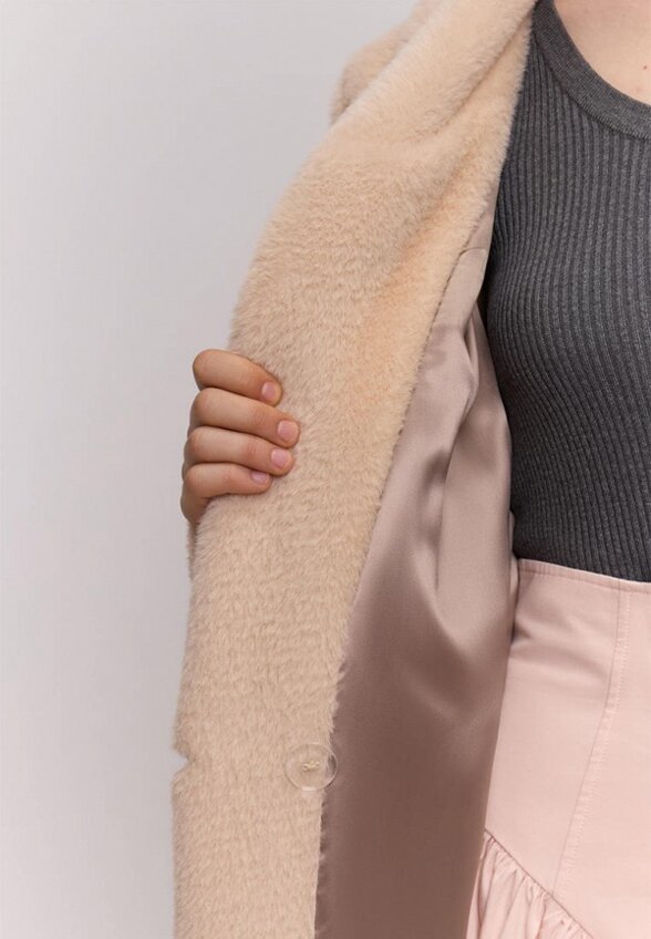 Пальто меховое Only Me