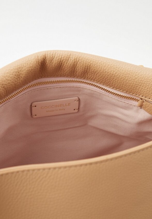 Сумка Coccinelle