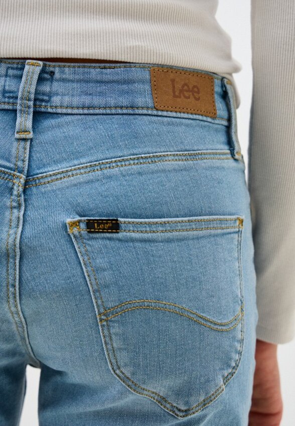 Джинсы Lee
