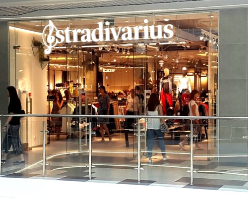 Stradivarius / молодежная одежда; покупайте в Германии онлайн | VOOGEL - онлайн шопинг в Германии