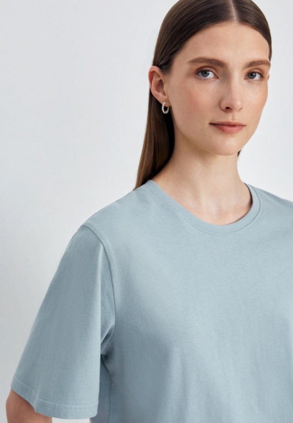 Футболка Finn Flare