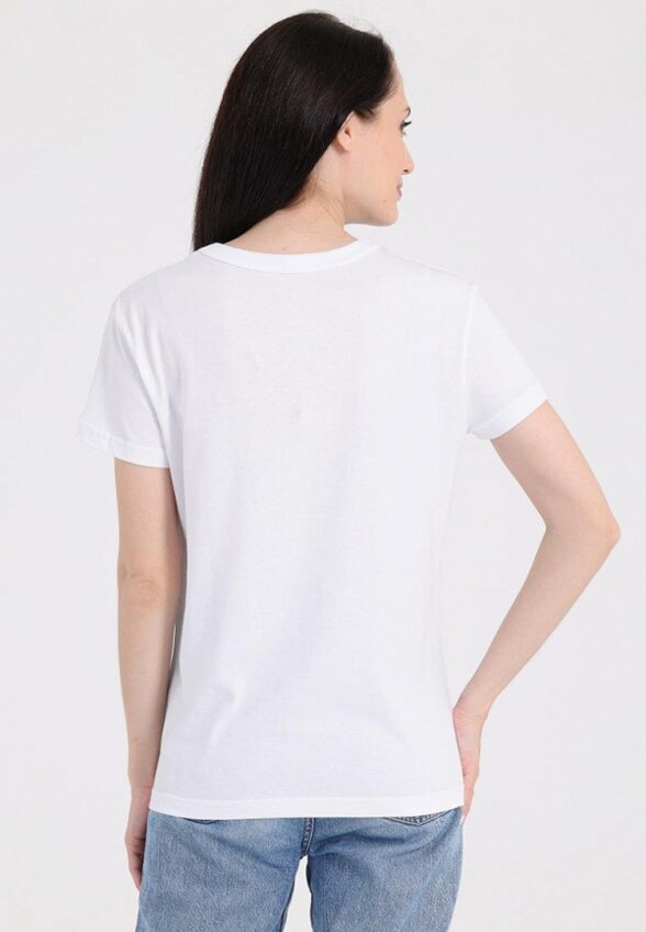 Футболка Апрель