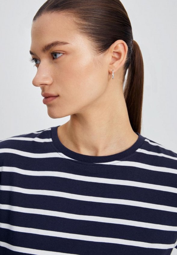 Футболка Finn Flare